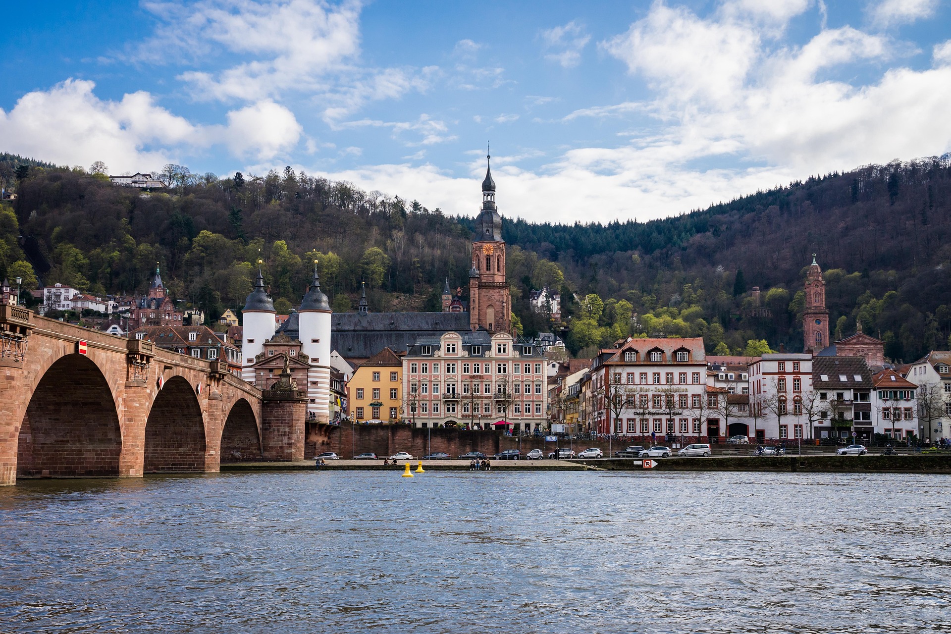 Picture of riverside view of Heidelberg - Leonard Niederwimmer - Pixabay